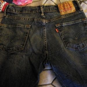 Mens levis